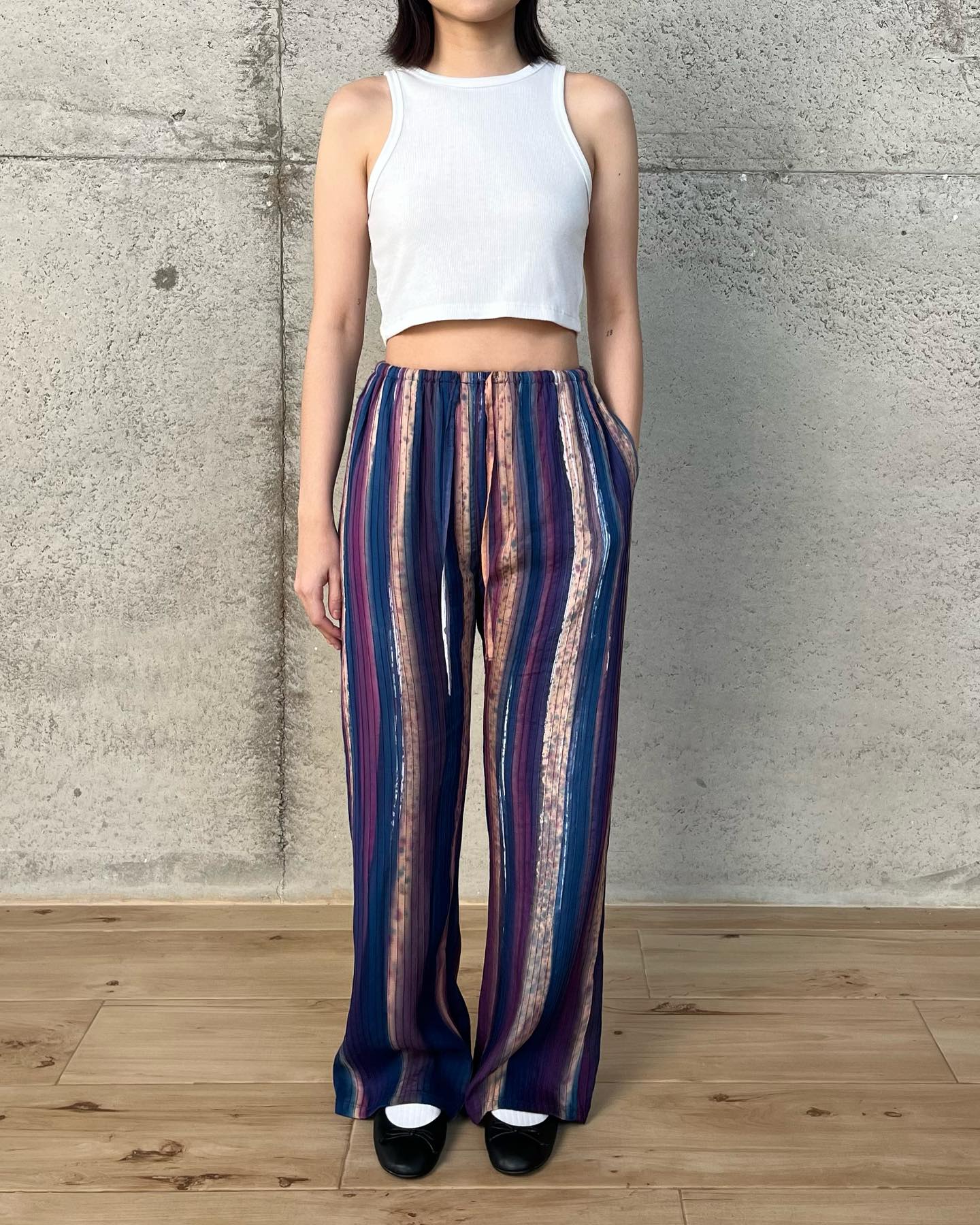 Easy Tucks Bootcut Pants