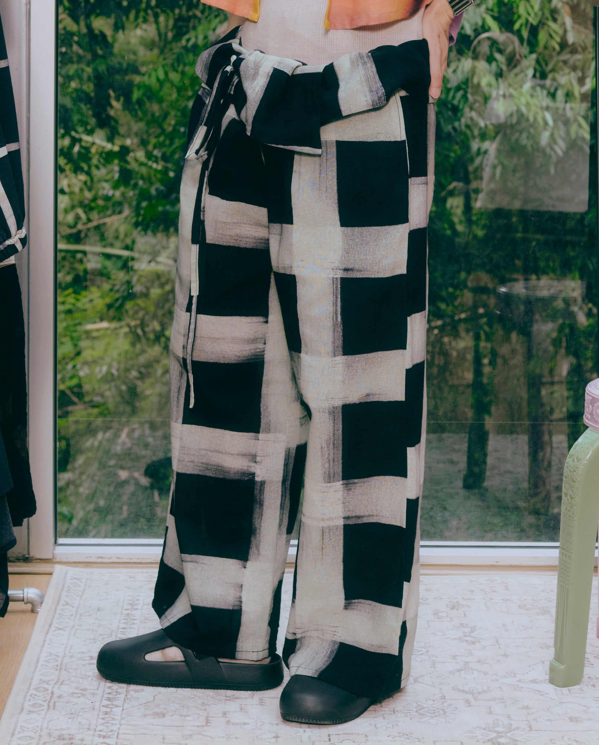 Noir Grid Thai Fisherman Pants