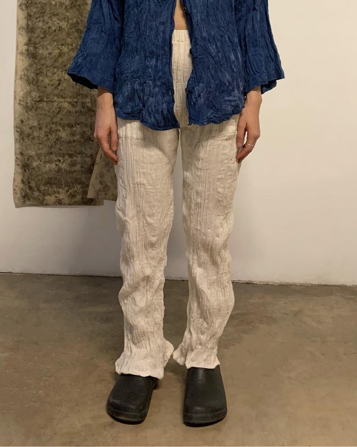 Wrinkled Pants (Ivory)